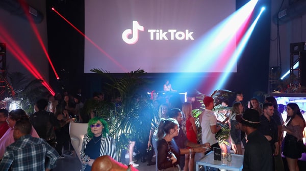 拼多多怎么搜tiktok？